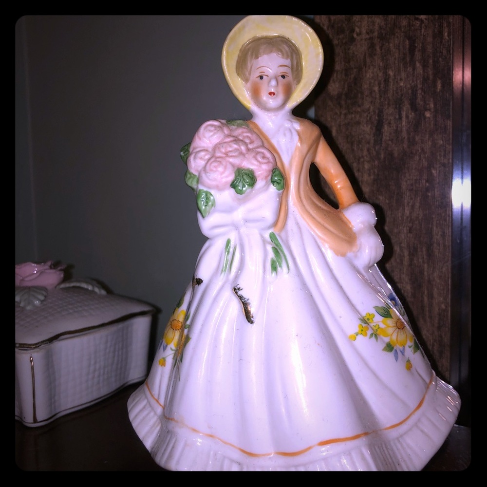 Vintage Porcelain wind-up music & twirl figurine